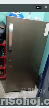 রেফ্রিজারেটর এবং ফ্রীজার